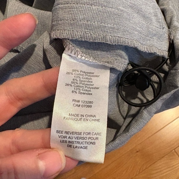 Travis Mathew Windbreaker - Picture 5 of 5